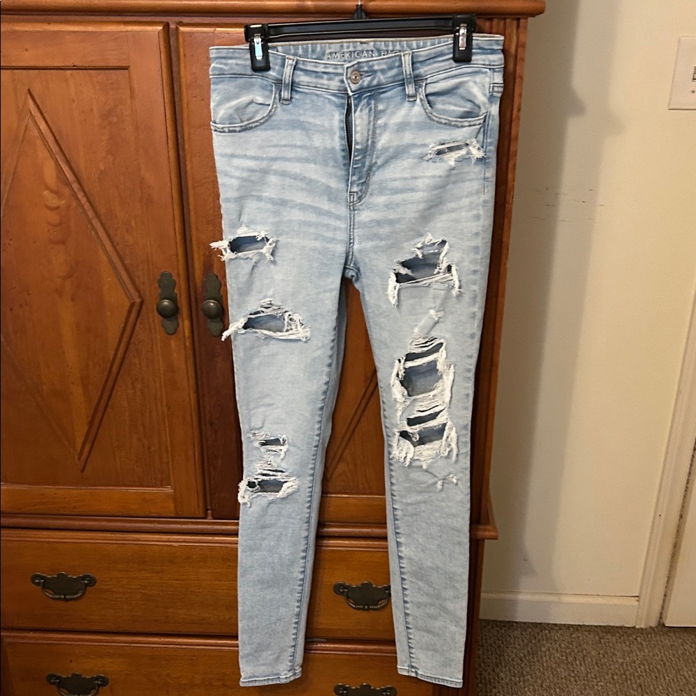 American Eagle Distressed Light Blue Women's Super High Rise Jegging